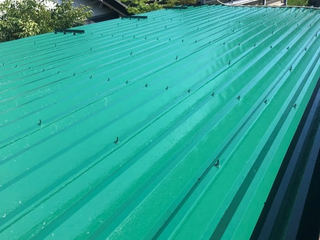確認しづらい屋根の塗装も丁寧・安全に施工します！ 岐阜市「有限会社東建塗装」